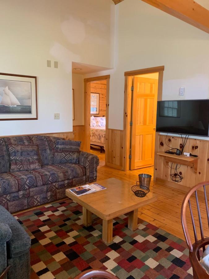 Beach Cottage Inn Линкольнвилл Экстерьер фото