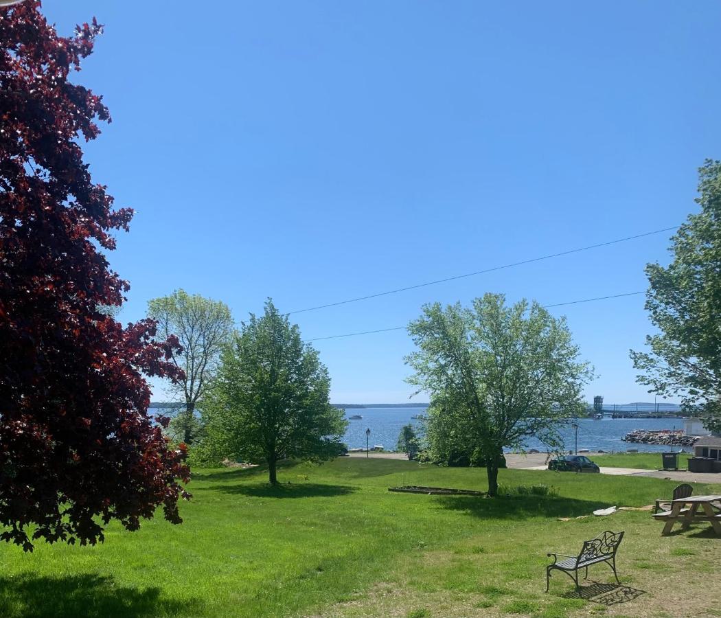 Beach Cottage Inn Линкольнвилл Экстерьер фото